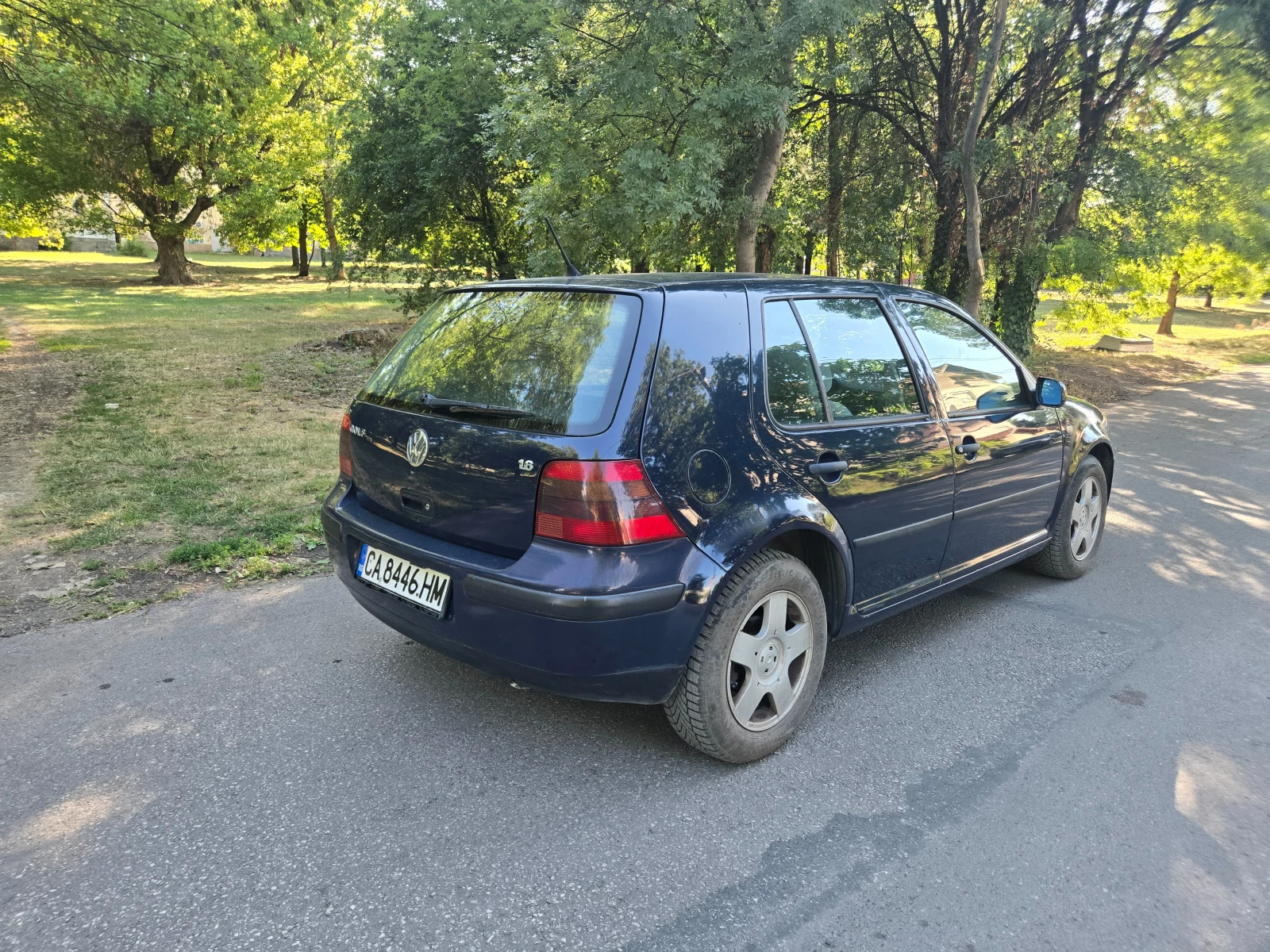 VW Golf Спешно!!! A/C, снимка 4 - Автомобили и джипове - 55479340