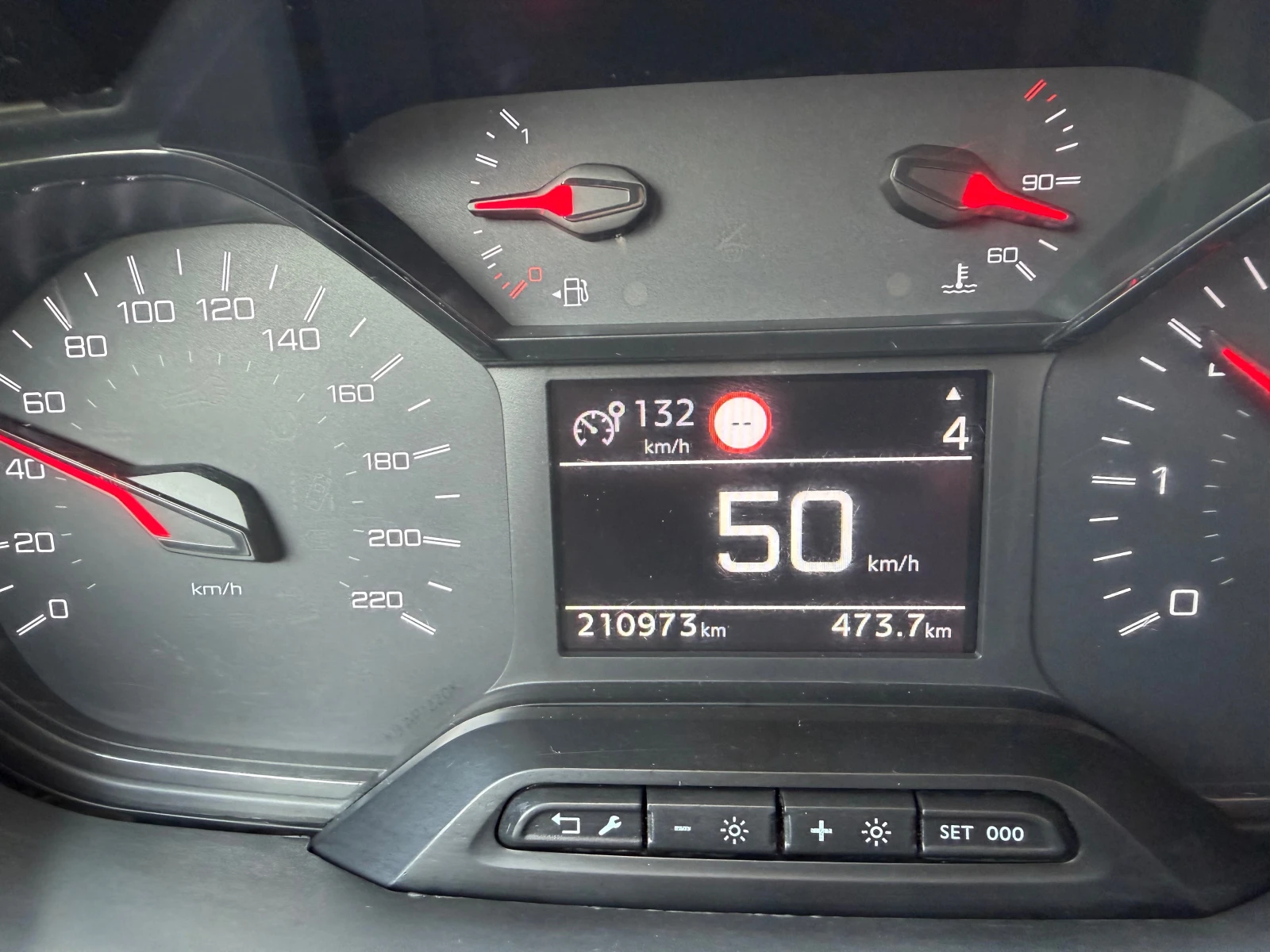 Peugeot Partner 1.5BlueHDI 130k.с. CAMERA NAVI, снимка 14 - Автомобили и джипове - 55533061