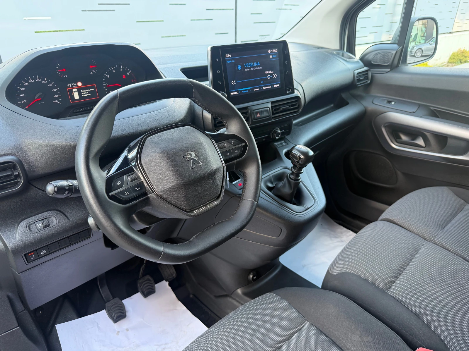 Peugeot Partner 1.5BlueHDI 130k.с. CAMERA NAVI, снимка 8 - Автомобили и джипове - 55533061