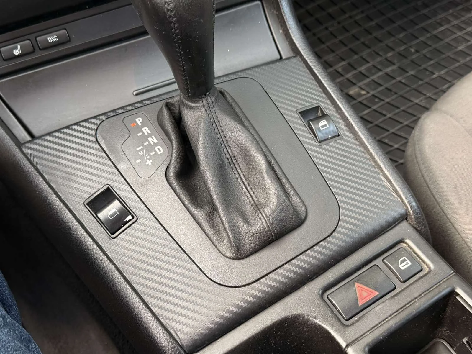 BMW 320, снимка 12 - Автомобили и джипове - 55630624