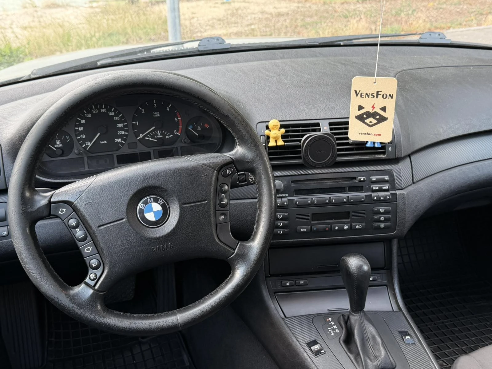 BMW 320, снимка 15 - Автомобили и джипове - 55630624