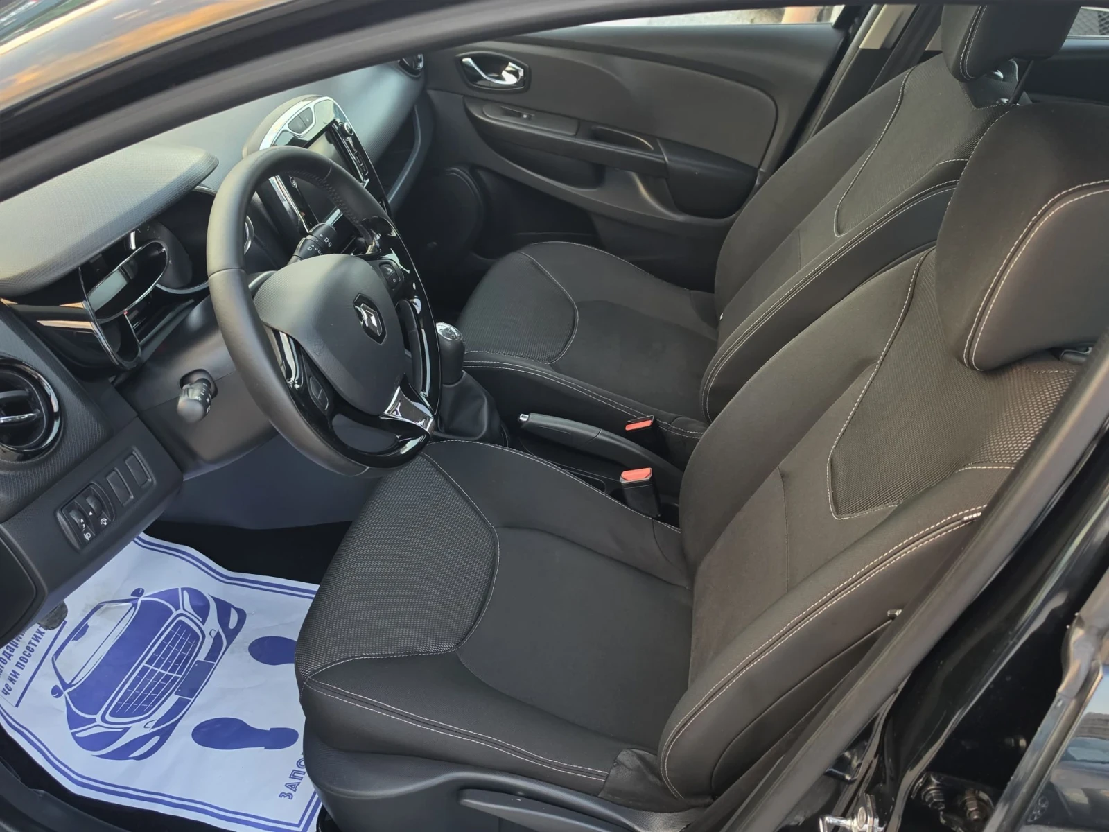 Renault Clio 1.5 dci, снимка 10 - Автомобили и джипове - 55957813