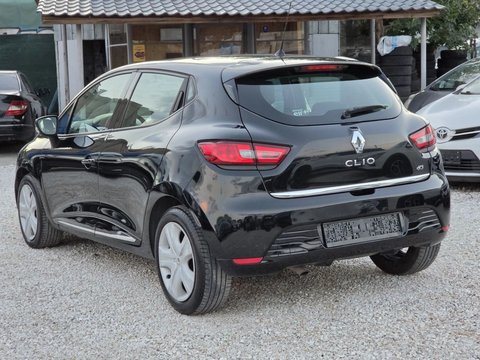 Renault Clio 1.5 dci, снимка 8 - Автомобили и джипове - 55957813