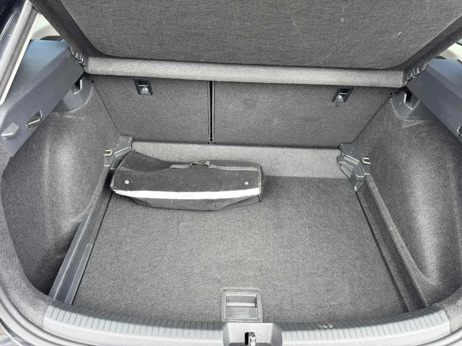 VW Taigo, снимка 9 - Автомобили и джипове - 56216339