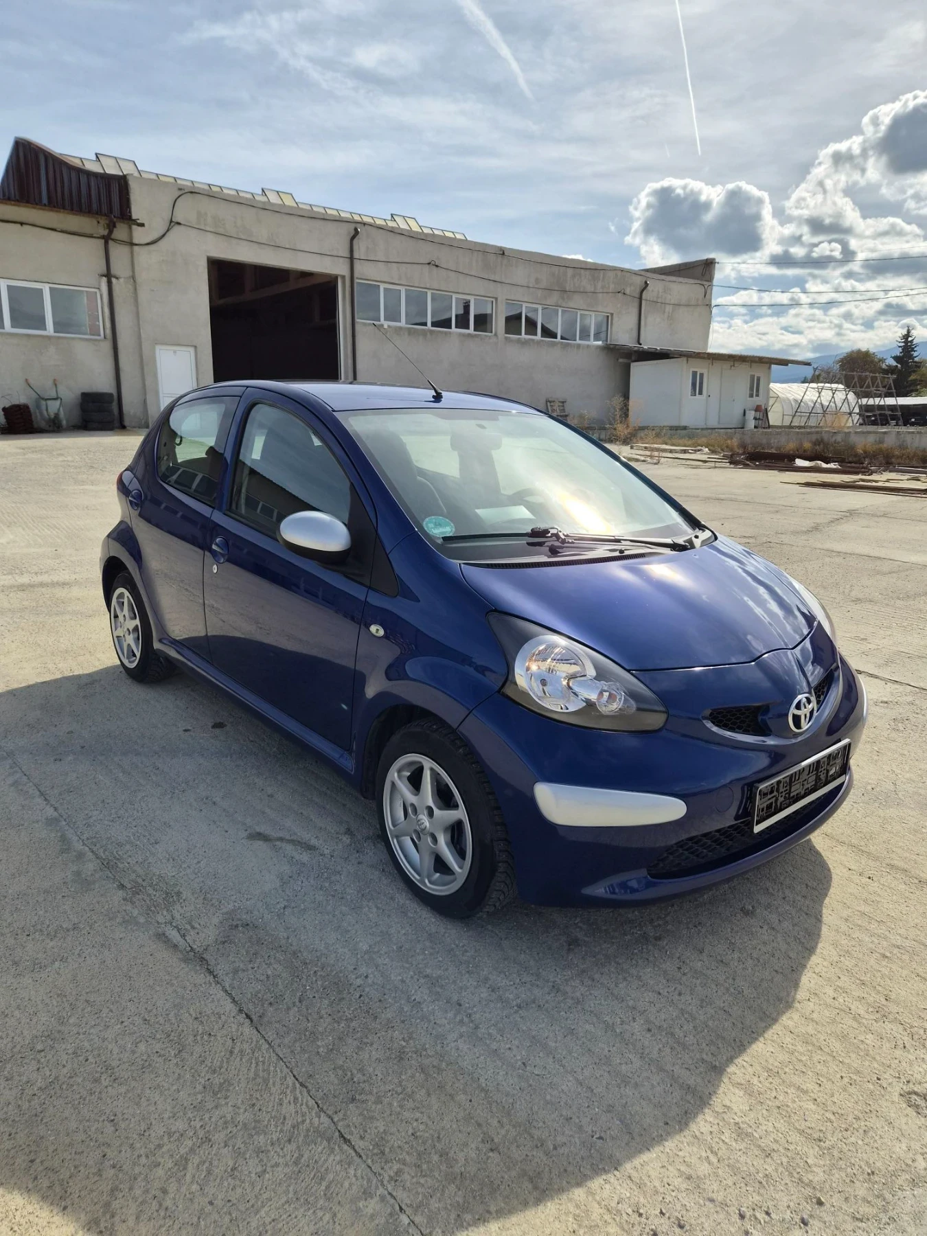 Toyota Aygo Нов внос, NAVI, CLIMA