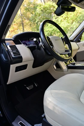Land Rover Range rover Autobiography 3.0d 275HP Black Edition Matrix Pano, снимка 10