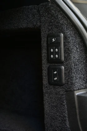 Land Rover Range rover Autobiography 3.0d 275HP Black Edition Matrix Pano, снимка 16