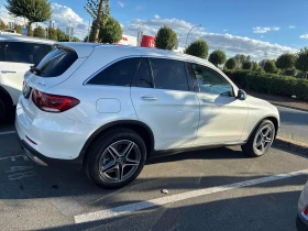 Mercedes-Benz GLC 300 4MATIC | CARFAX | АВТОФИНАНСИРАНЕ, снимка 4