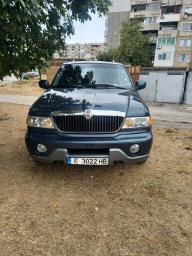     Lincoln Navigator