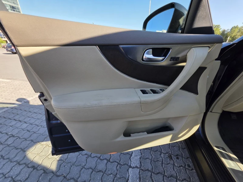 Infiniti Fx 37 S, снимка 9 - Автомобили и джипове - 51844768