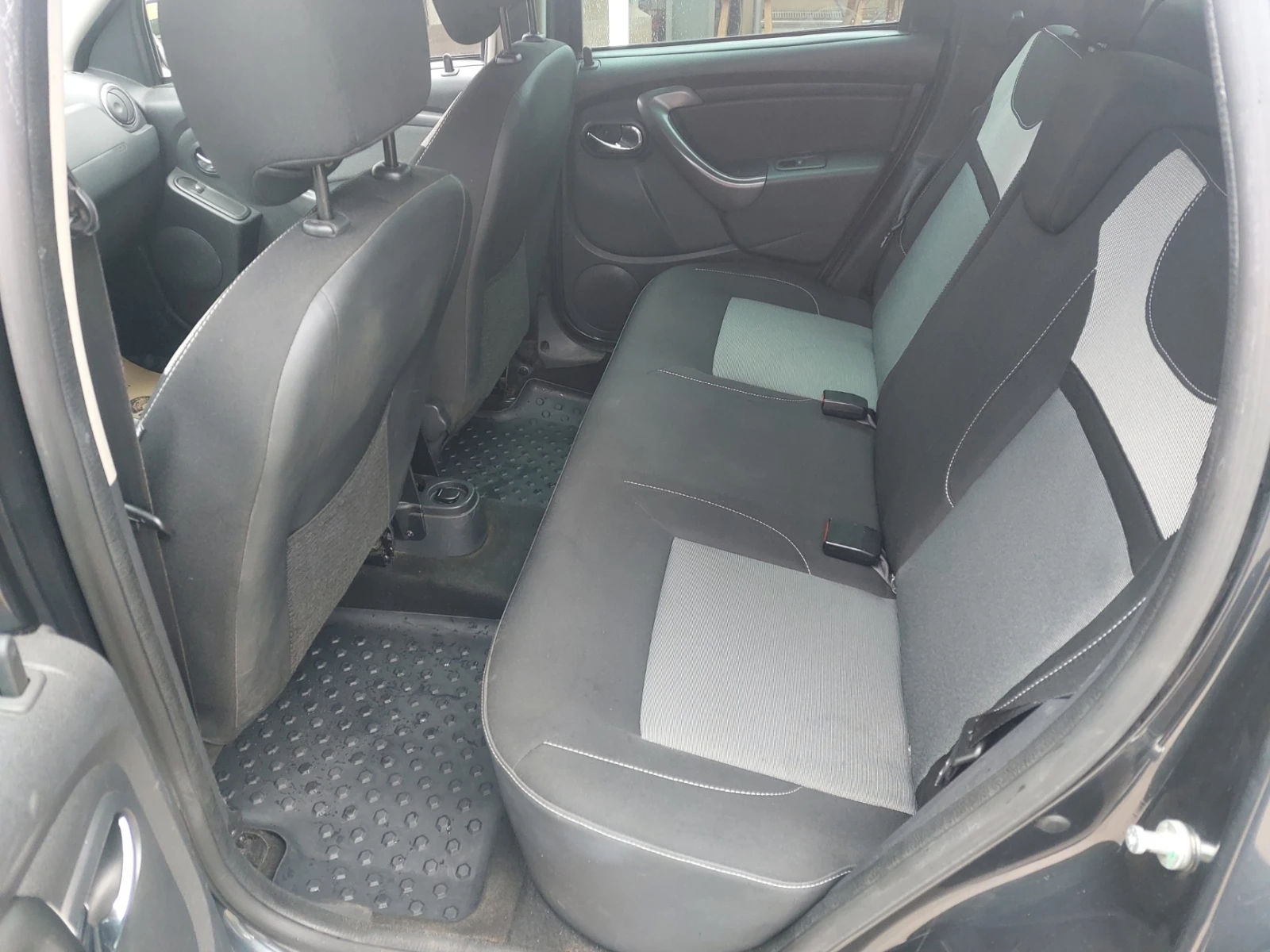 Dacia Duster 1.2 TCe 125 | Mobile.bg � ����������� 12