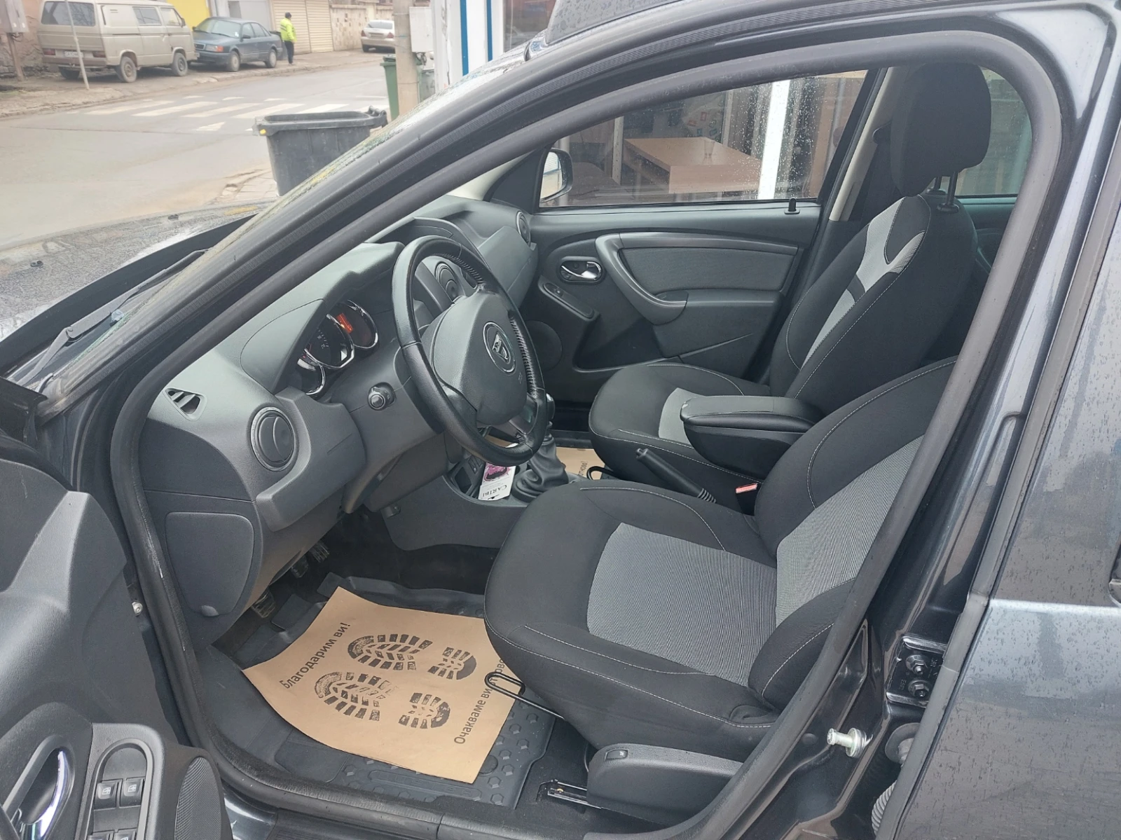 Dacia Duster 1.2 TCe 125 | Mobile.bg � ����������� 11