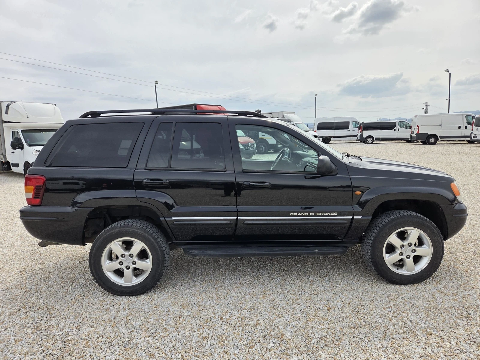 Jeep Grand cherokee OVARLAND EDICION!!! /ITALIQ, снимка 4 - Автомобили и джипове - 53924587