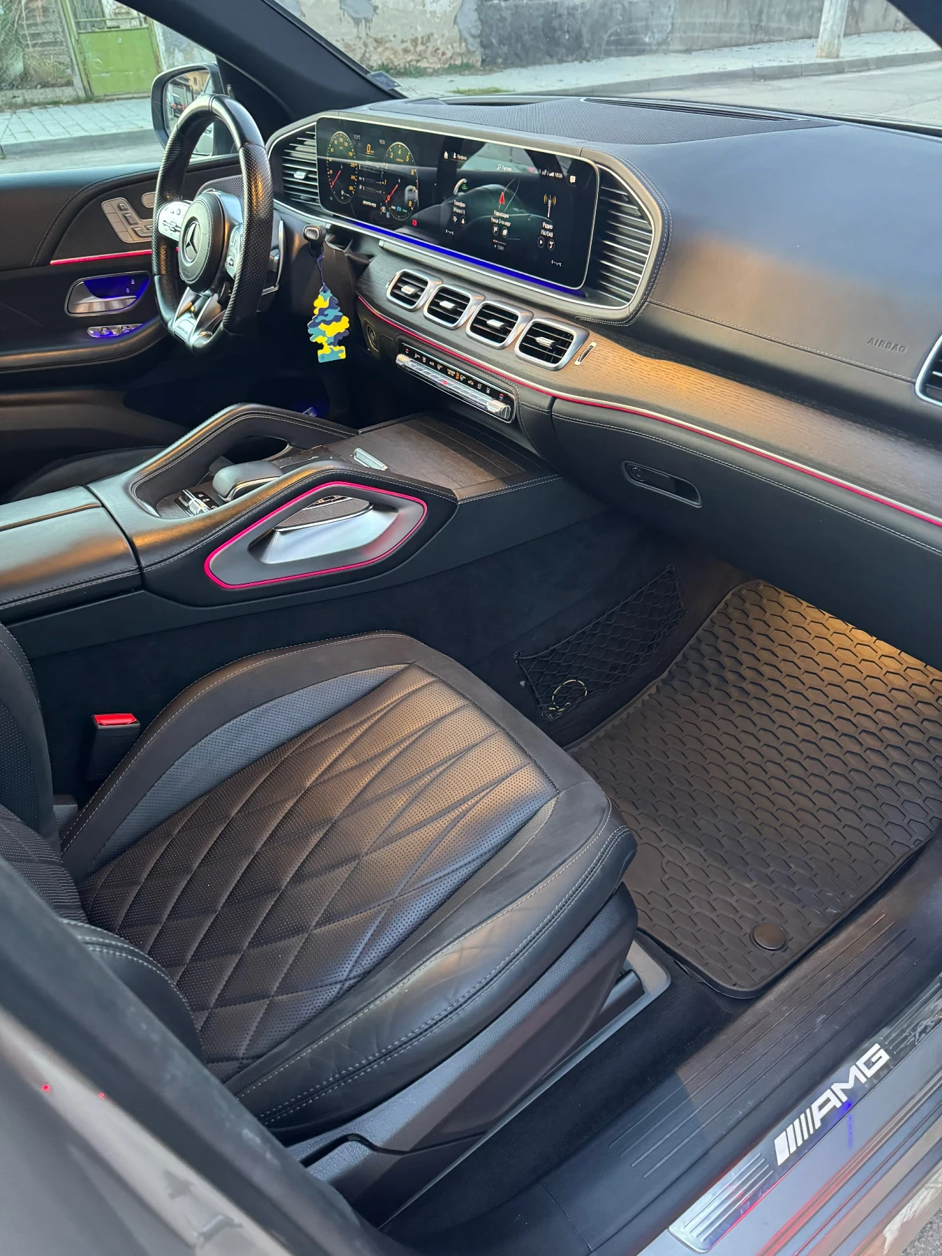 Mercedes-Benz GLE 53 4MATIC Coupe nappa soft close full, снимка 8 - Автомобили и джипове - 54004540