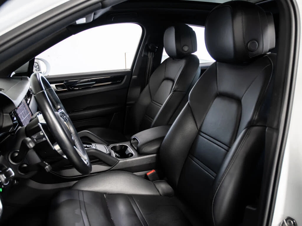 Porsche Cayenne COUPE| MATRIX| PANO| OBDUH, снимка 8 - Автомобили и джипове - 54610149