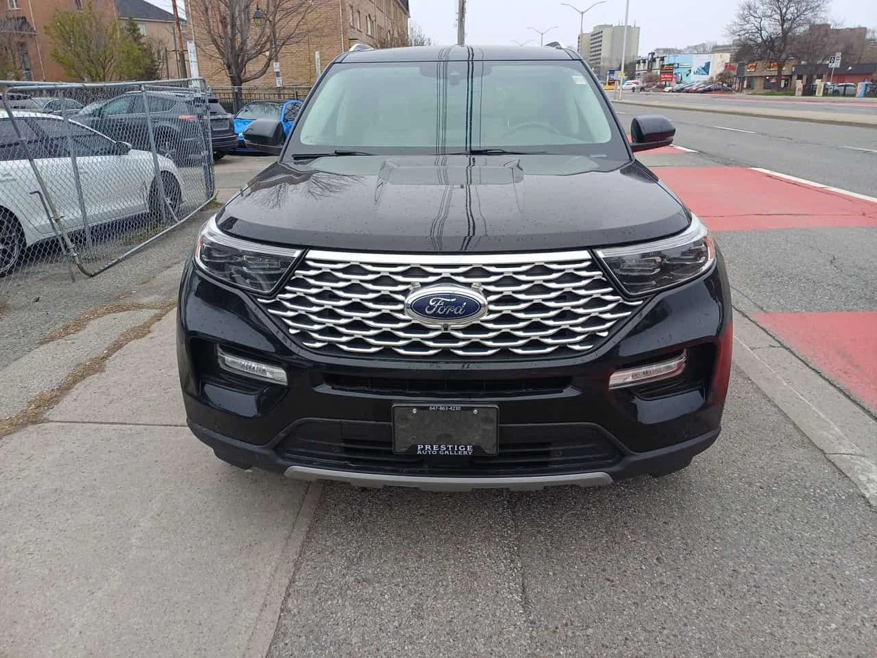 Ford Explorer Platinum| DISTR| 360| ПОДГРЕВИ| ОБДУХВАНЕ| CARFAX, снимка 2 - Автомобили и джипове - 54643326