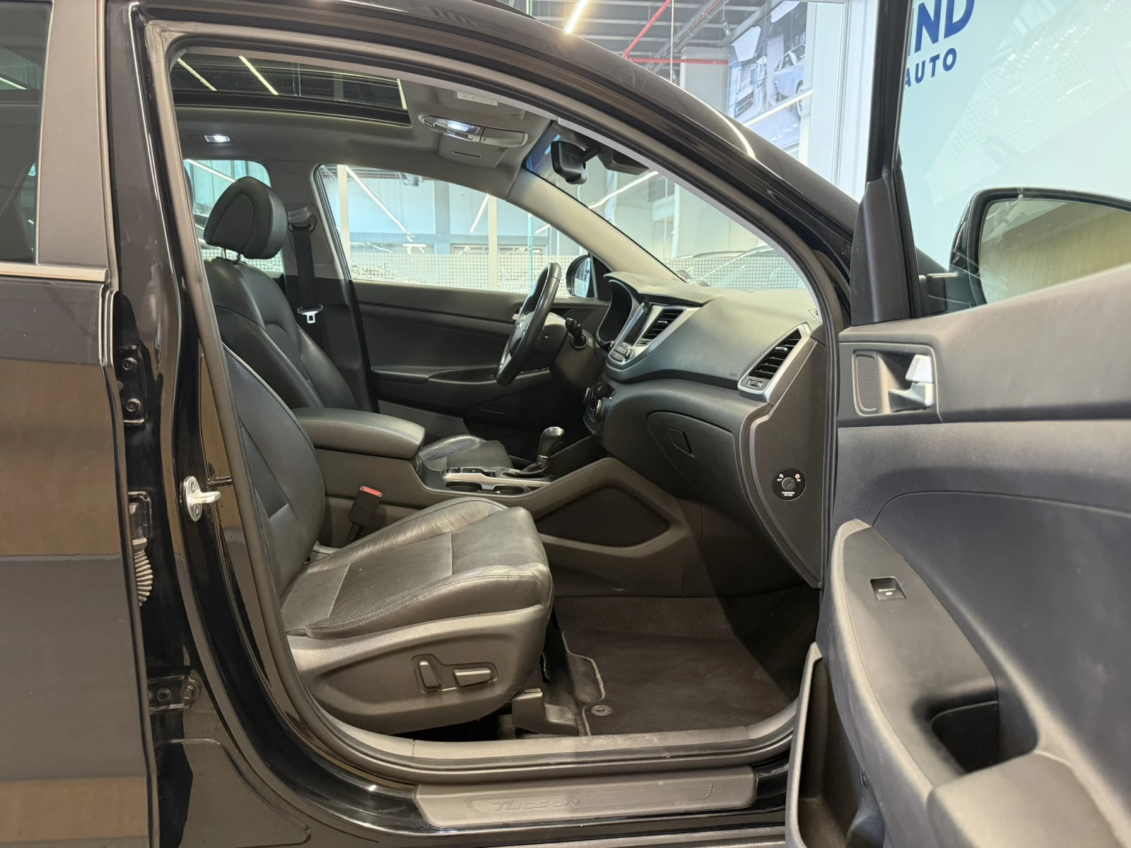Hyundai Tucson PREMIER PLUS GT, снимка 16 - Автомобили и джипове - 55220912
