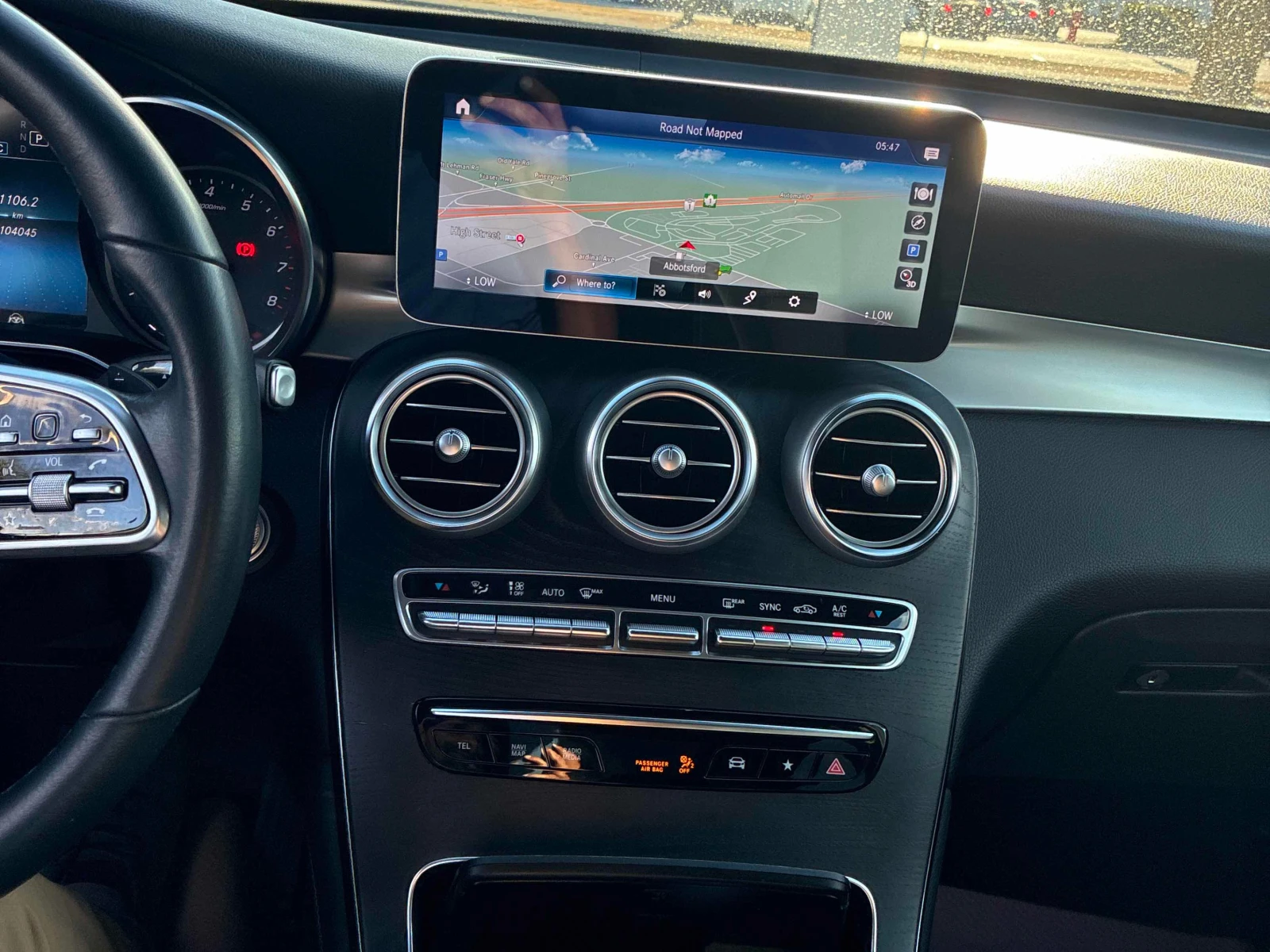 Mercedes-Benz GLC 300 4MATIC | CARFAX | АВТОФИНАНСИРАНЕ, снимка 9 - Автомобили и джипове - 56076131
