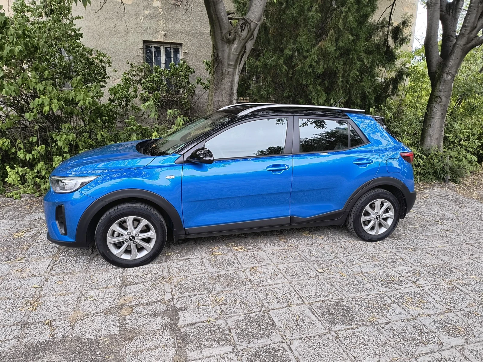 Kia Stonic 1.2 MPI, снимка 8 - Автомобили и джипове - 56450741
