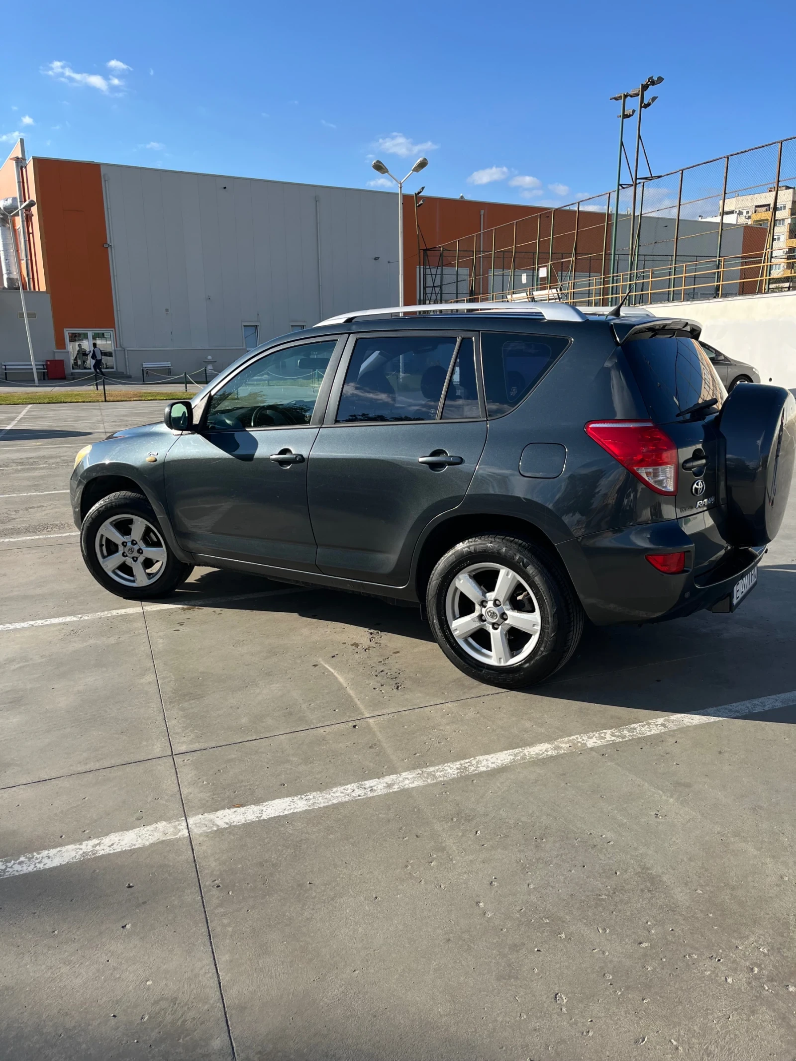 Toyota Rav4, снимка 3 - Автомобили и джипове - 56545031