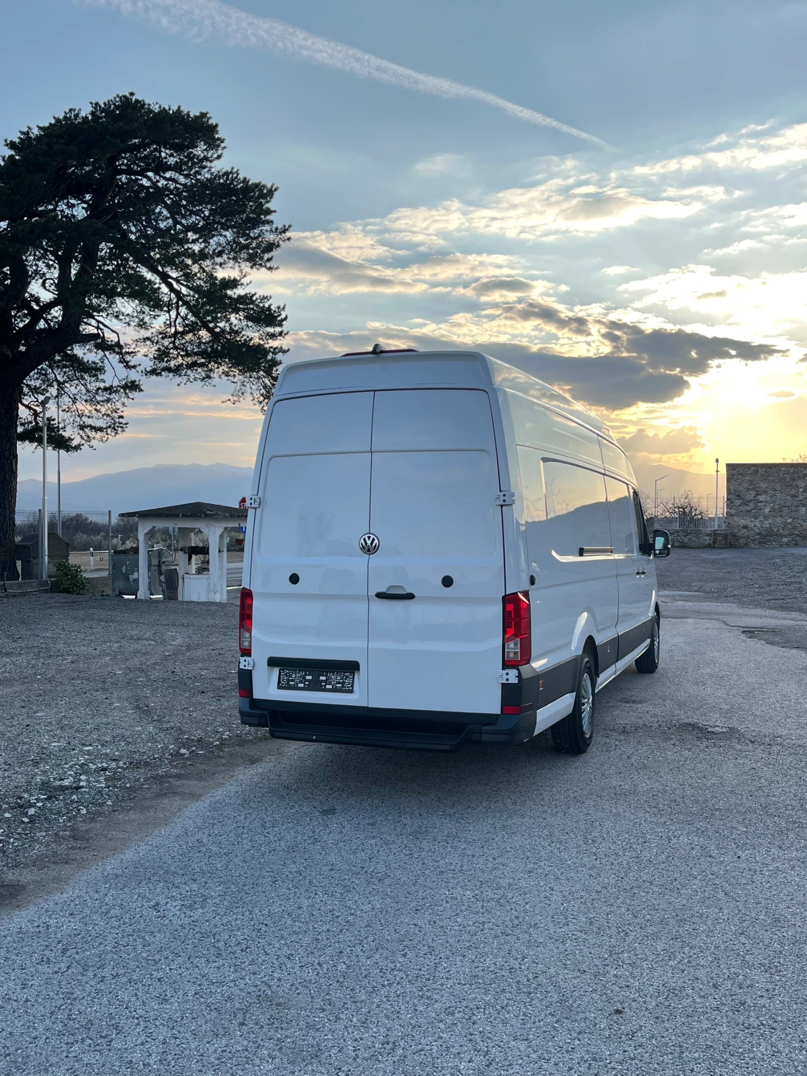 VW Crafter 2.0 TDI XXL, снимка 7 - Бусове и автобуси - 53988315