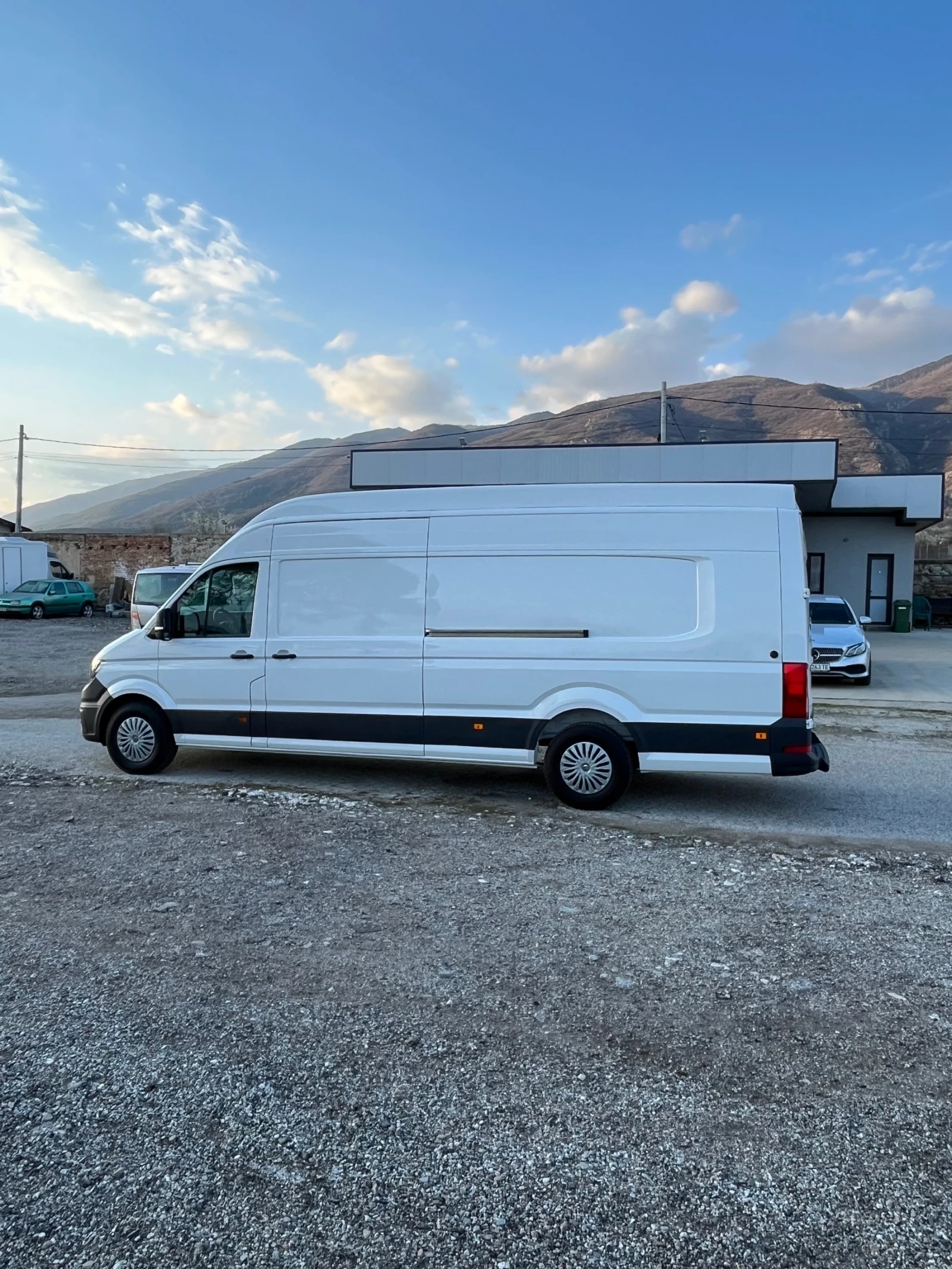 VW Crafter 2.0 TDI XXL, снимка 9 - Бусове и автобуси - 53988315