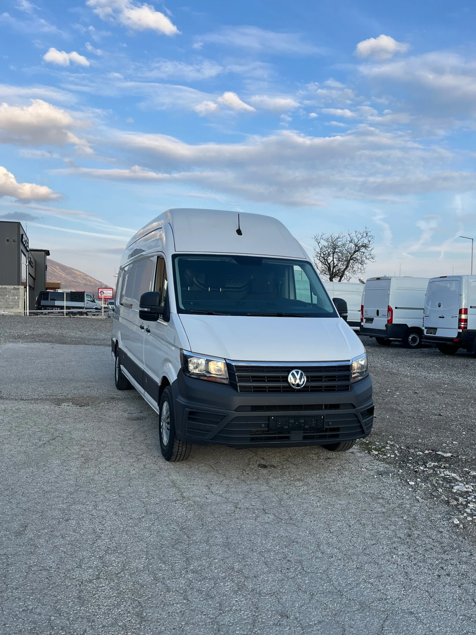 VW Crafter 2.0 TDI XXL, снимка 2 - Бусове и автобуси - 53988315
