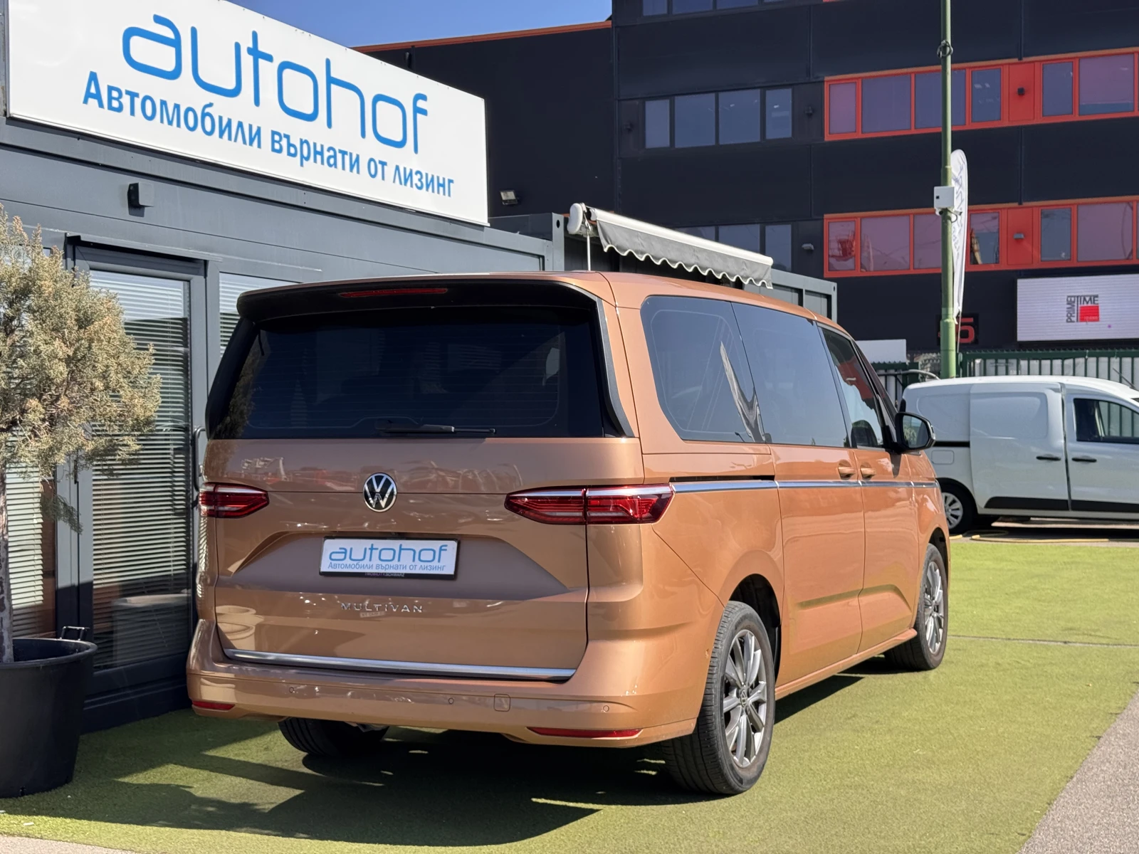 VW Multivan STYLE S/2.0TDI/150K.C./7AT/6+ 1, снимка 4 - Бусове и автобуси - 55486434