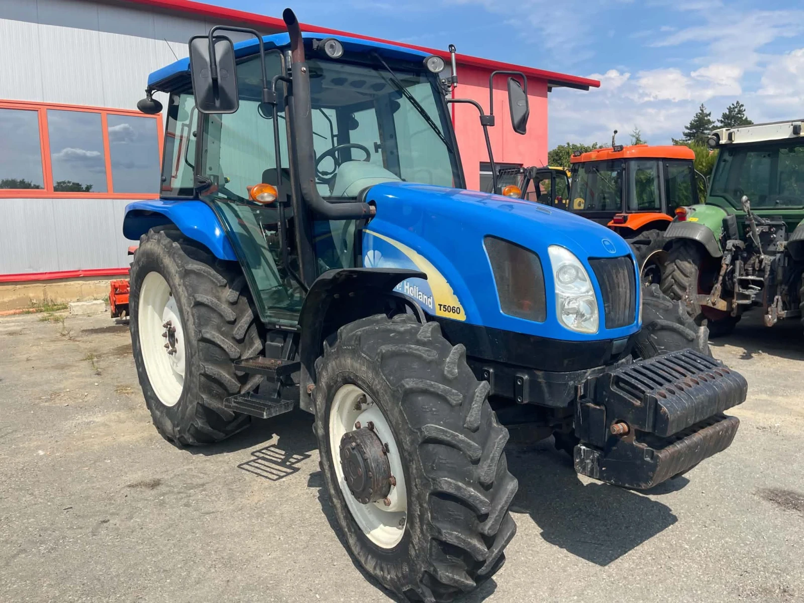Трактор New Holland T5060, снимка 4 - Селскостопанска техника - 55946795