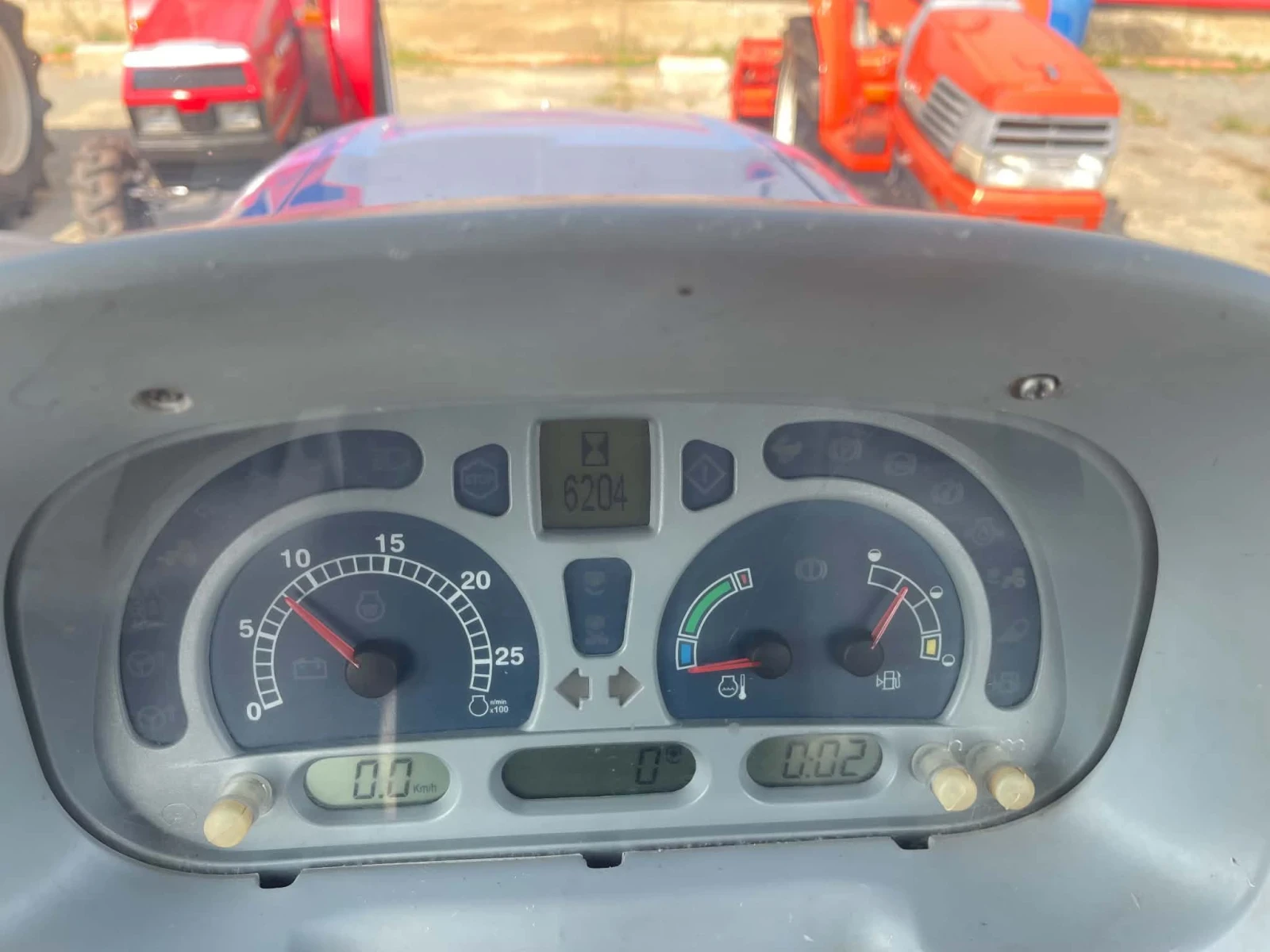Трактор New Holland T5060, снимка 9 - Селскостопанска техника - 55946795