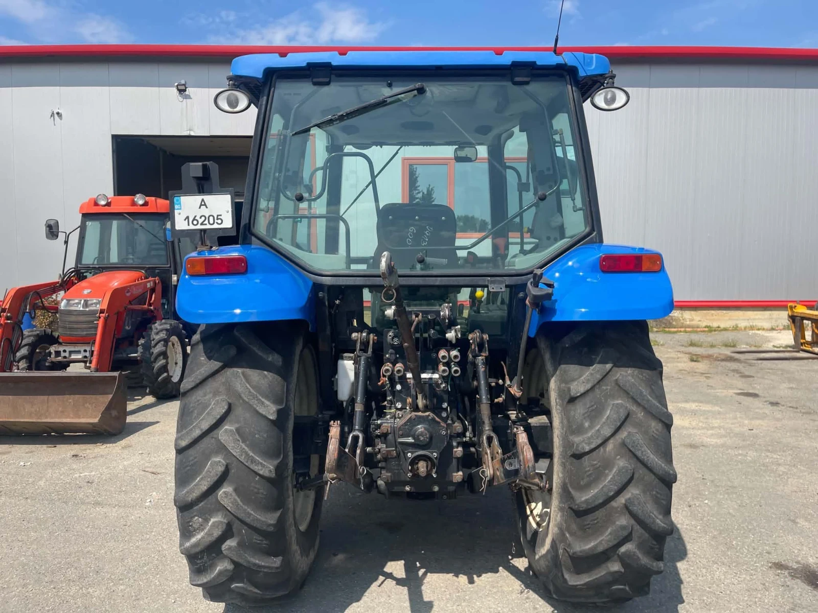 Трактор New Holland T5060, снимка 6 - Селскостопанска техника - 55946795