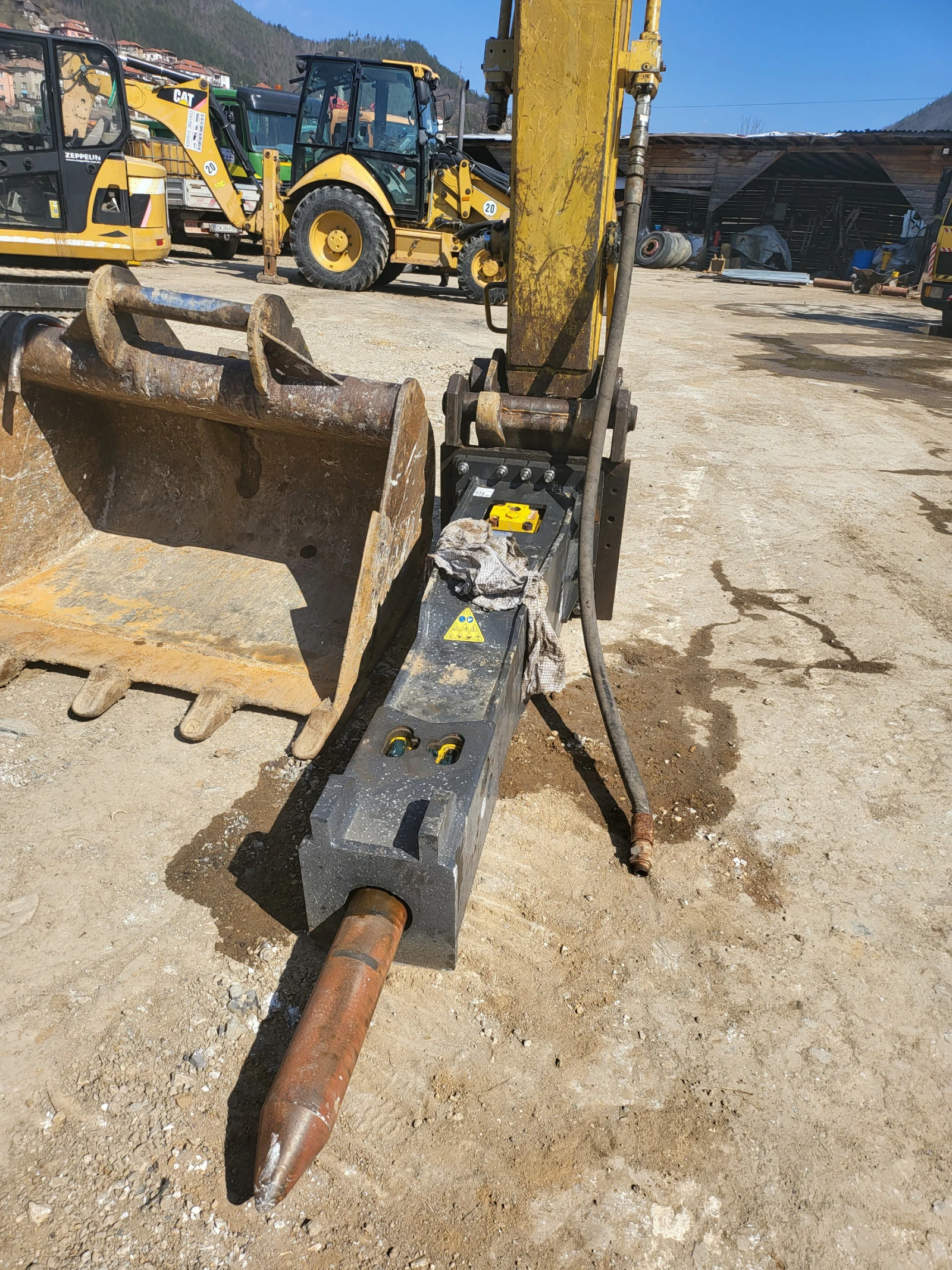  Caterpillar 320CL | Mobile.bg   11