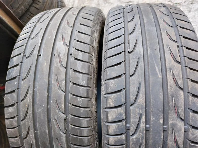 Гуми Летни 235/45R19, снимка 3 - Гуми и джанти - 36287849