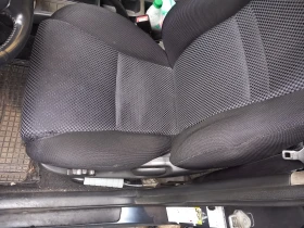Toyota Corolla verso, снимка 13