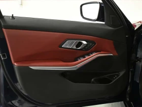 BMW 330 * 330i xDrive ///M Shadow Line No Accident Red Int | Auto.bg — изображение 9