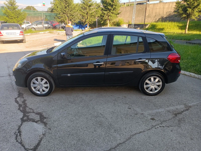 Renault Clio 1.2i, снимка 5 - Автомобили и джипове - 46379573