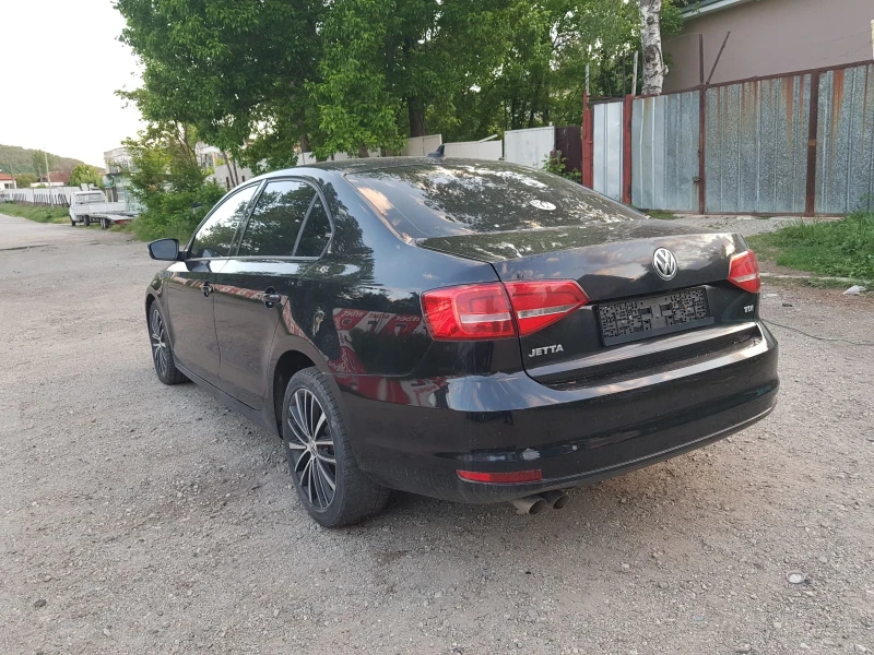 VW Jetta VW JETTA 2.0 TDI, снимка 4 - Автомобили и джипове - 52987411