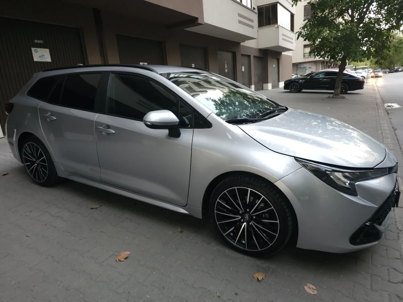 Toyota Corolla 1.8 ХИБРИД , снимка 2 - Автомобили и джипове - 52397178