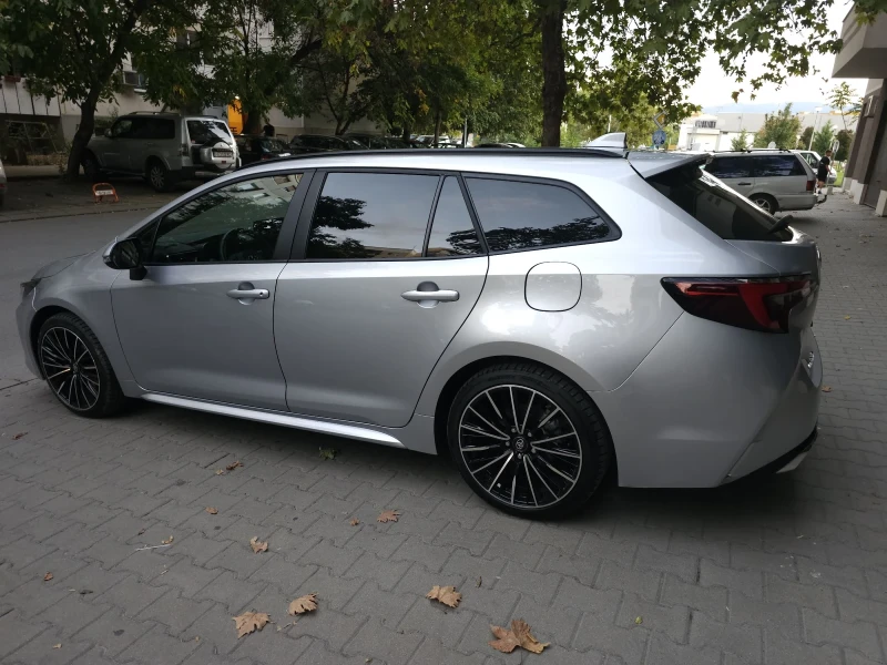 Toyota Corolla 1.8 ХИБРИД , снимка 5 - Автомобили и джипове - 52397178