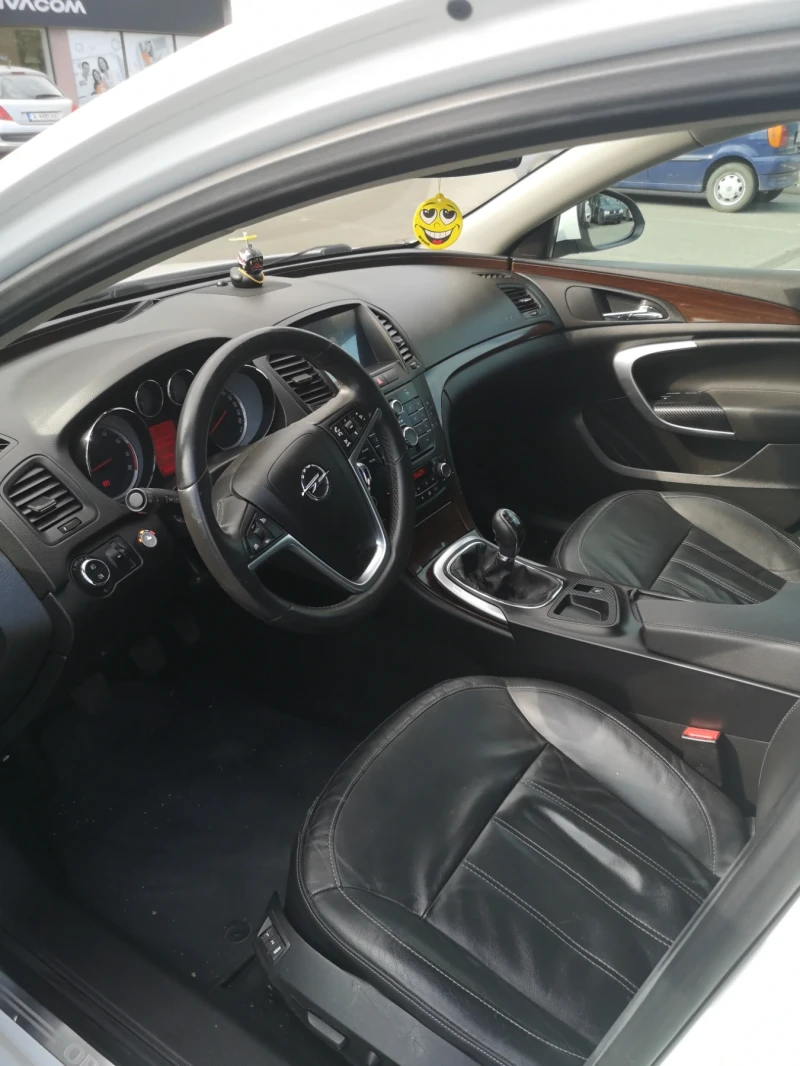 Opel Insignia V6 2.8T 4х4 Cosmo LPG, Waze, снимка 6 - Автомобили и джипове - 52817228