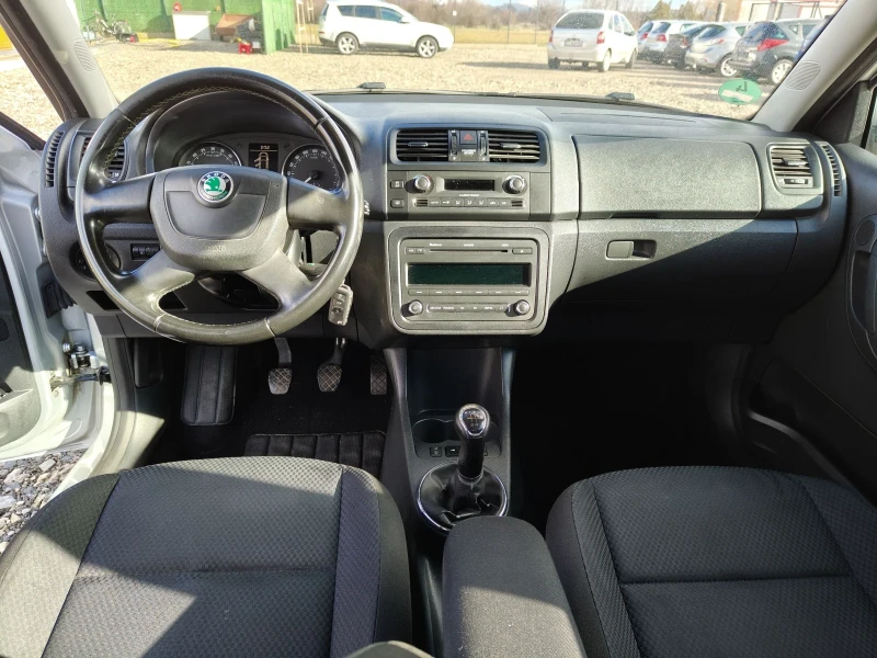 Skoda Fabia 1.6TDI FACELIFT CAMMONRAIL, снимка 9 - Автомобили и джипове - 53392721