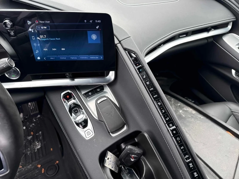 Chevrolet Corvette * 2LT * CARFAX * БЕЗ ПЪРВОНАЧАЛНА ВНОСКА, снимка 9 - Автомобили и джипове - 53422328