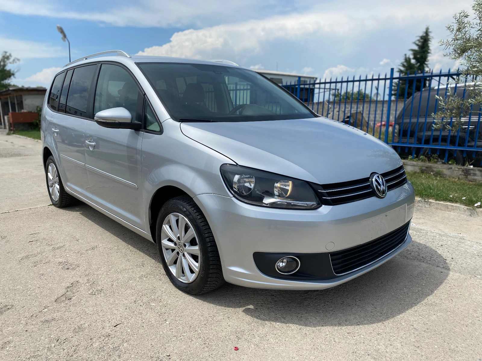 VW Touran 2.0TDI* DSG6* NAVI* ITA* 185км. РЕАЛНИ!, снимка 1