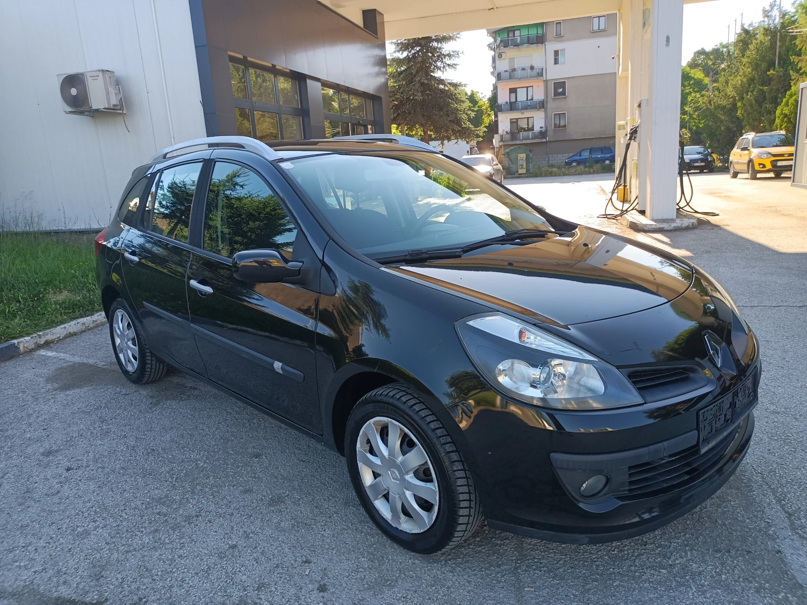 Renault Clio 1.2i - изображение 2