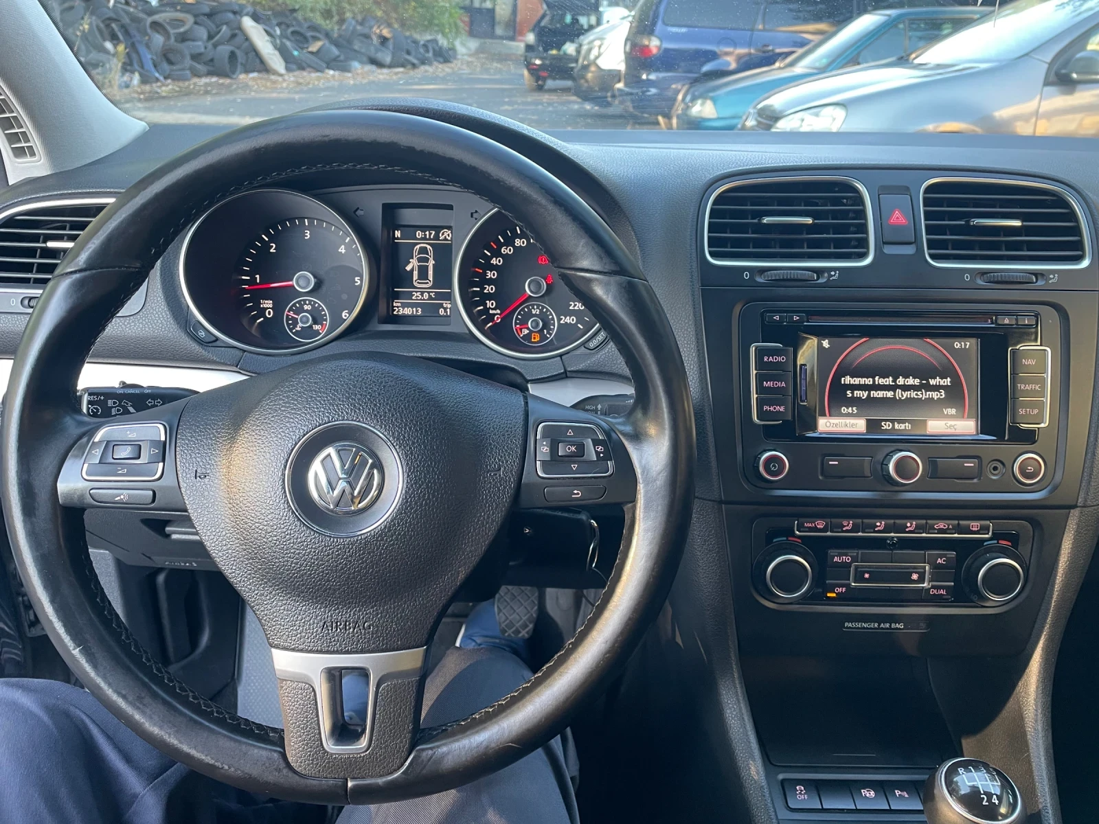 VW Golf 1.6tdi Navi  - изображение 7