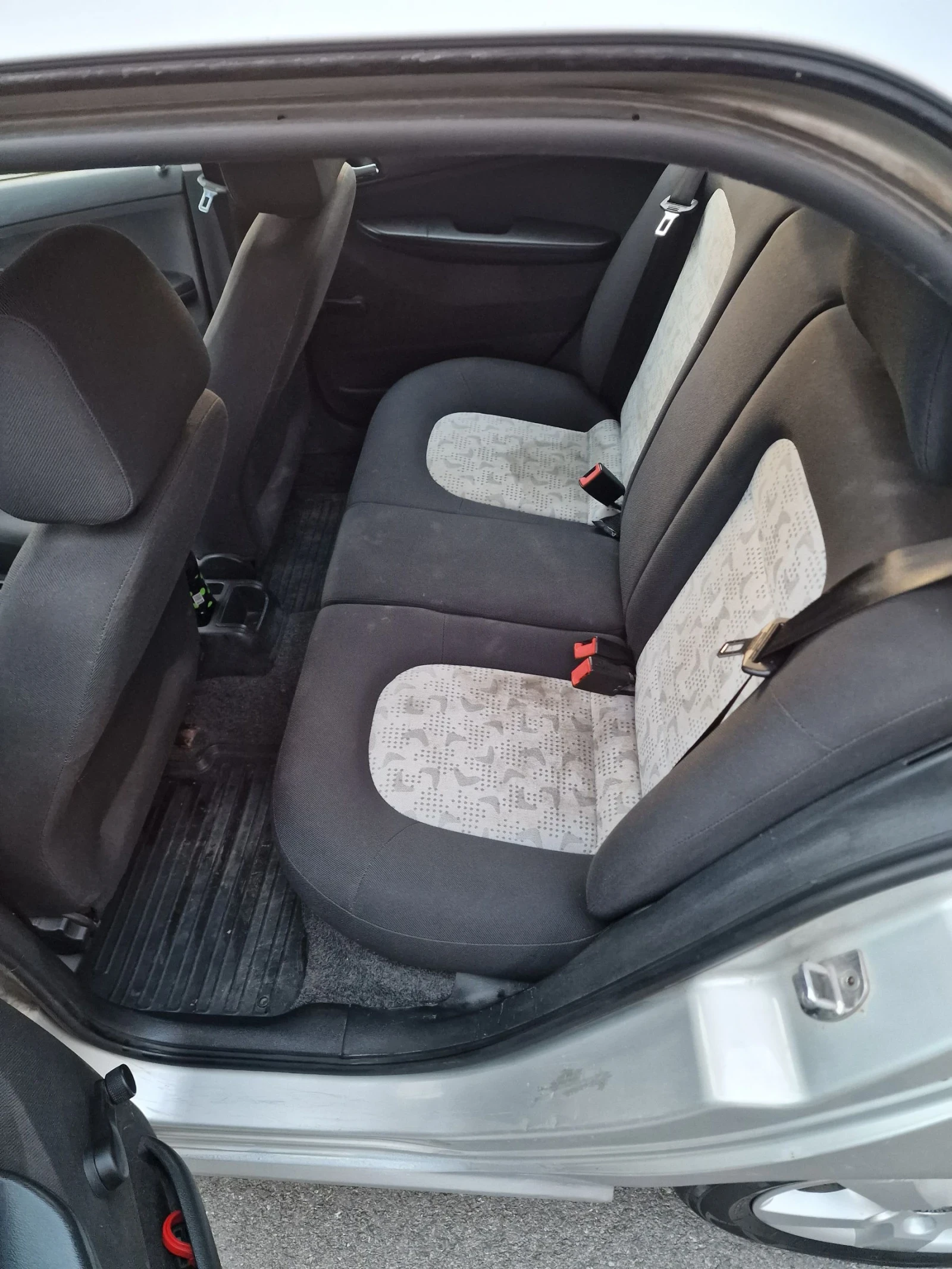 Skoda Fabia 1.9 SDI - изображение 6
