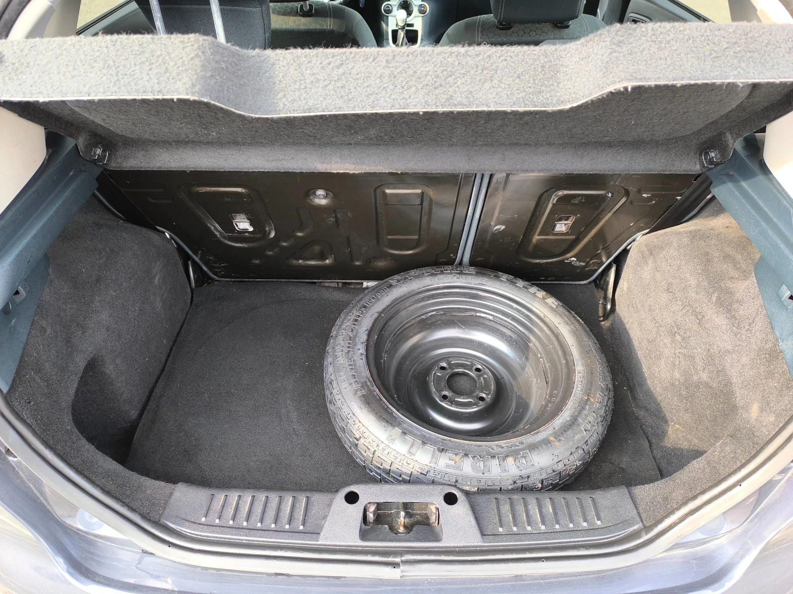 Ford Fiesta 1.4i/LPG - изображение 9