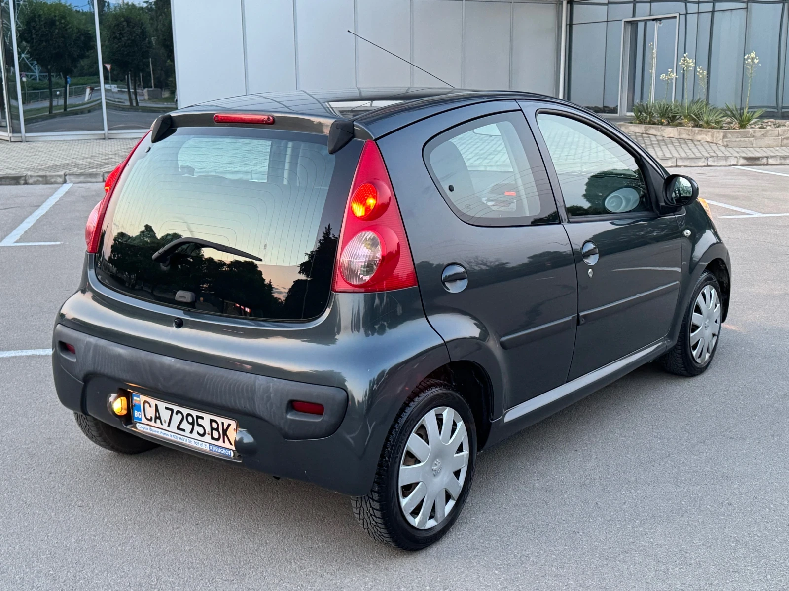 Peugeot 107  - изображение 2