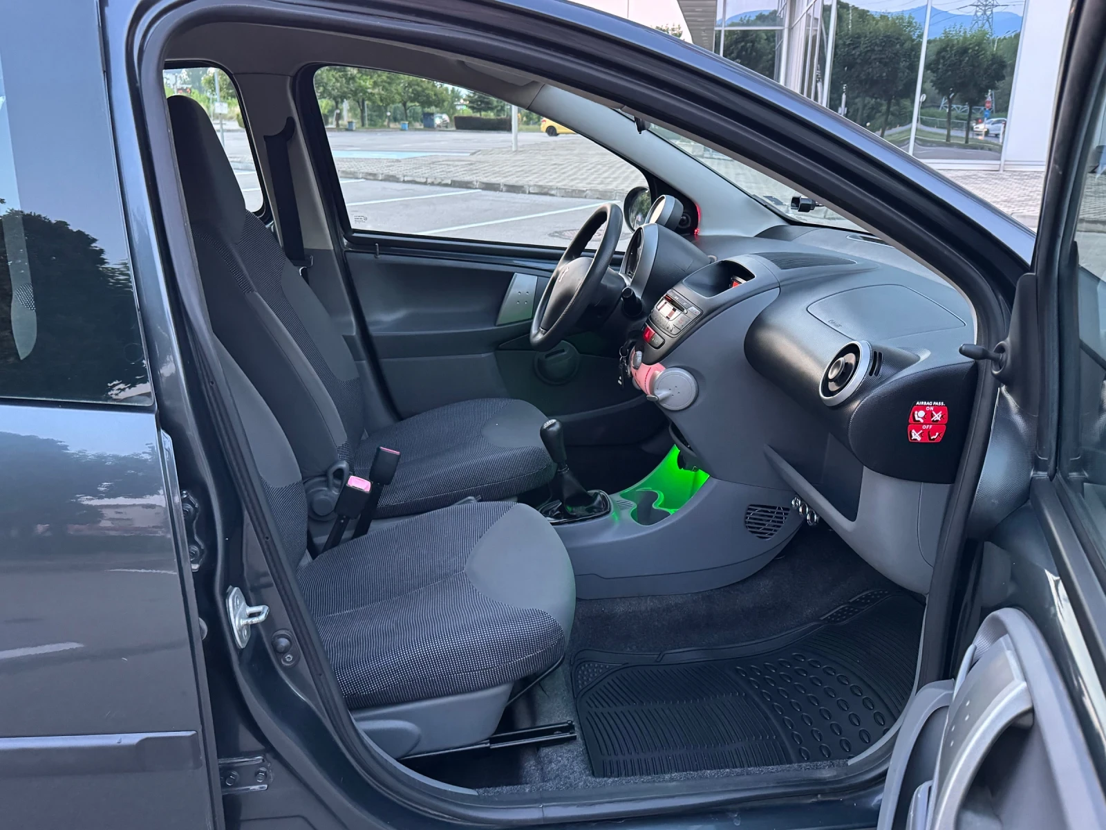 Peugeot 107  - изображение 10