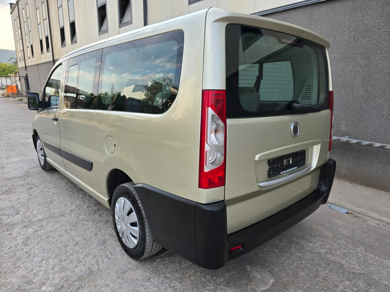 Fiat Scudo 2.0 JTD Дълга база 9м - изображение 6